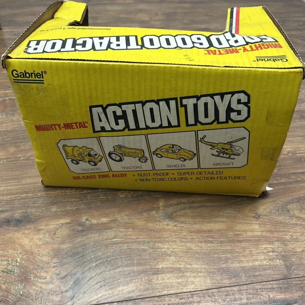 1965 Hubley Gabriel 1:12 Ford Commander 6000 Blue White Farm Tractor, Yellow Box